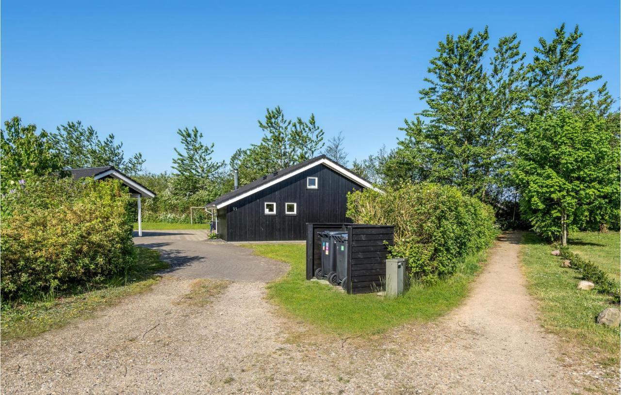 Cozy Home In Tarm With Kitchen Eksteriør bilde