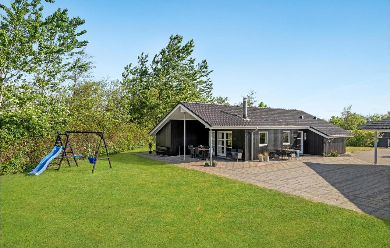 Cozy Home In Tarm With Kitchen Eksteriør bilde